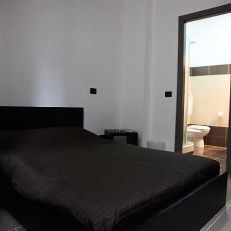 Bed and Breakfast Il Miglio In Piu Кастель-ді-Туза Екстер'єр фото