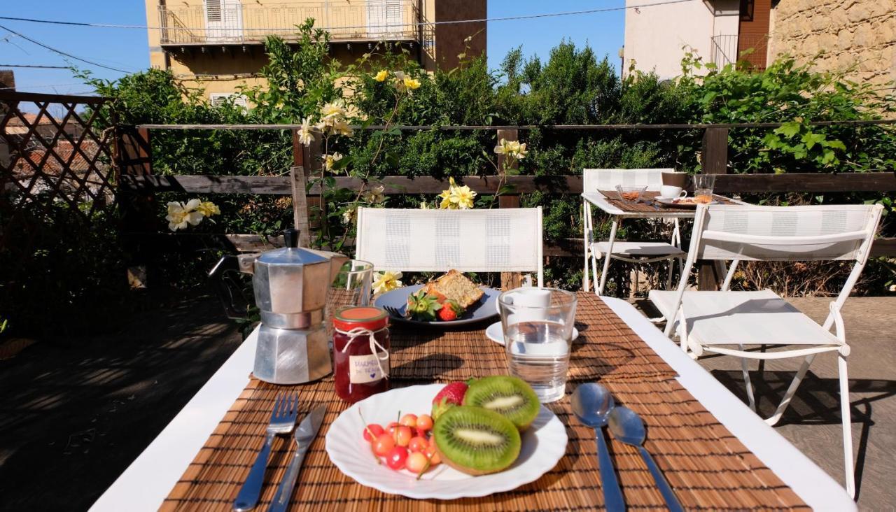 Bed and Breakfast Il Miglio In Piu Кастель-ді-Туза Екстер'єр фото