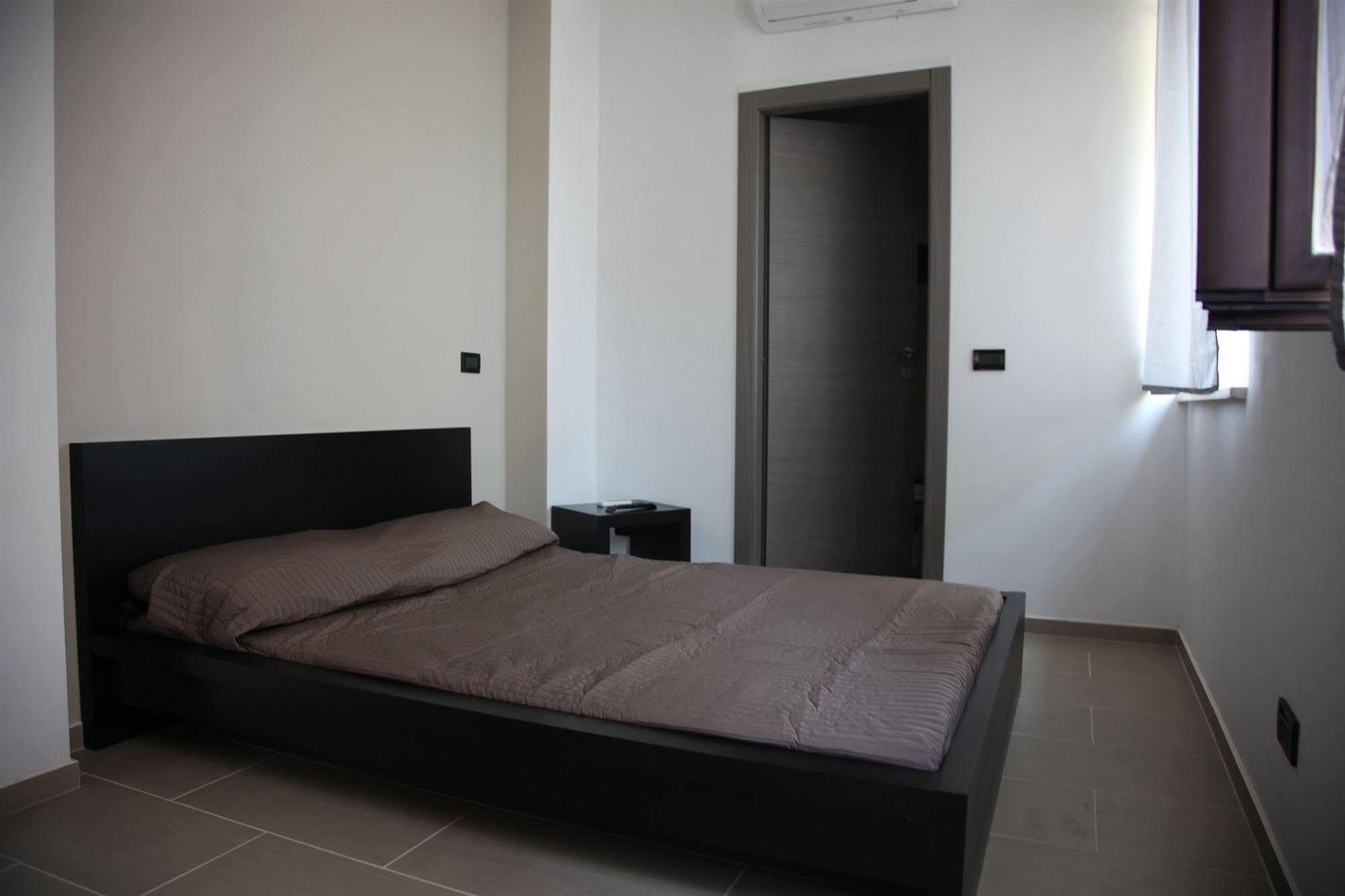 Bed and Breakfast Il Miglio In Piu Кастель-ді-Туза Екстер'єр фото